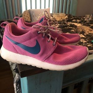 Women’s Nike Roshe
